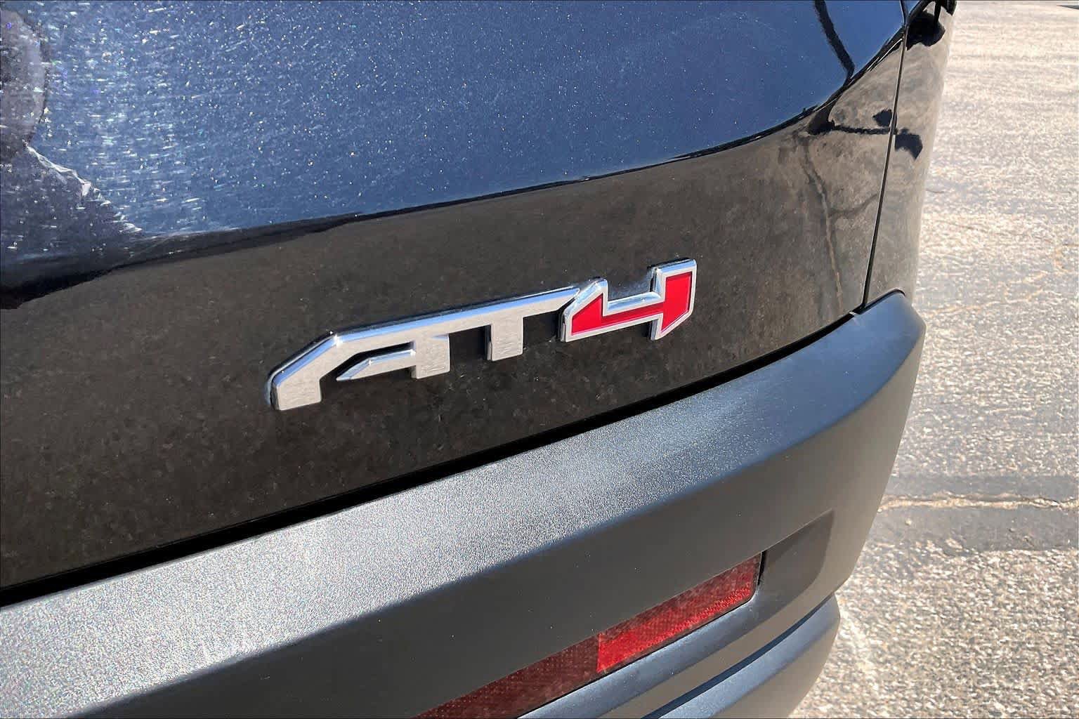 Used 2023 GMC Acadia AT4 w/ Technology Package AWD/4WD image 10