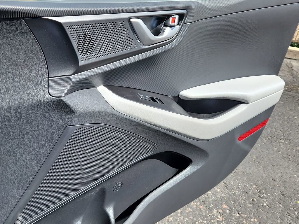 Used 2022 Hyundai Ioniq Blue image 15