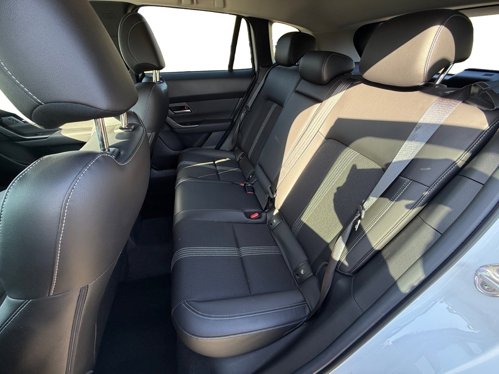 Used 2025 MAZDA CX-50 AWD 2.5 S w/ Accent Package image 16