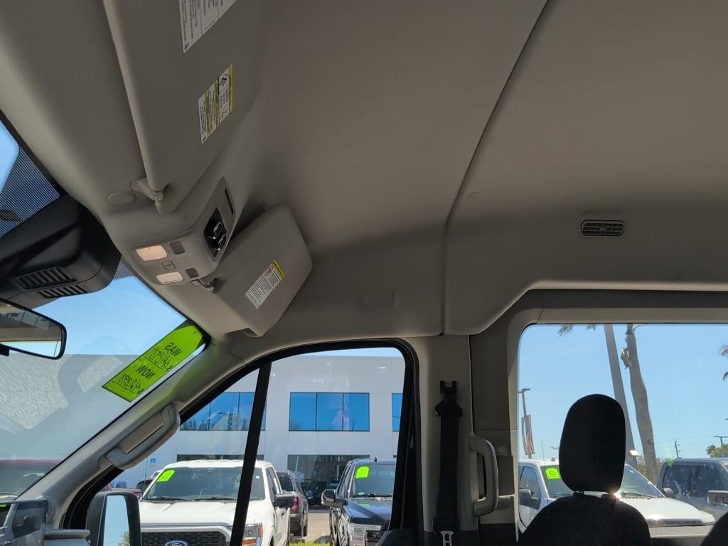 Certified 2022 Ford Transit 350 XLT RWD image 9