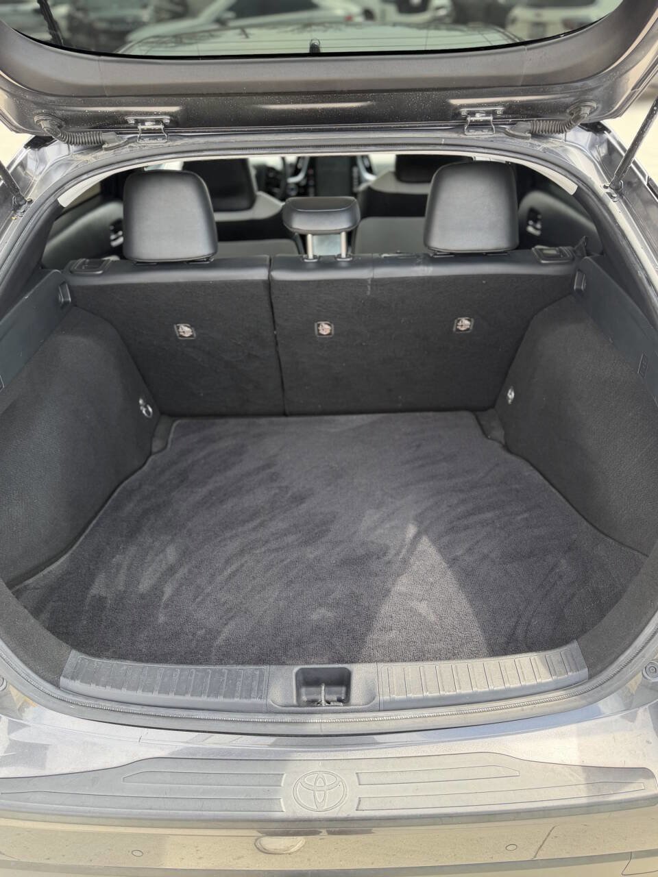 Used 2021 Toyota Prius Limited FWD image 2
