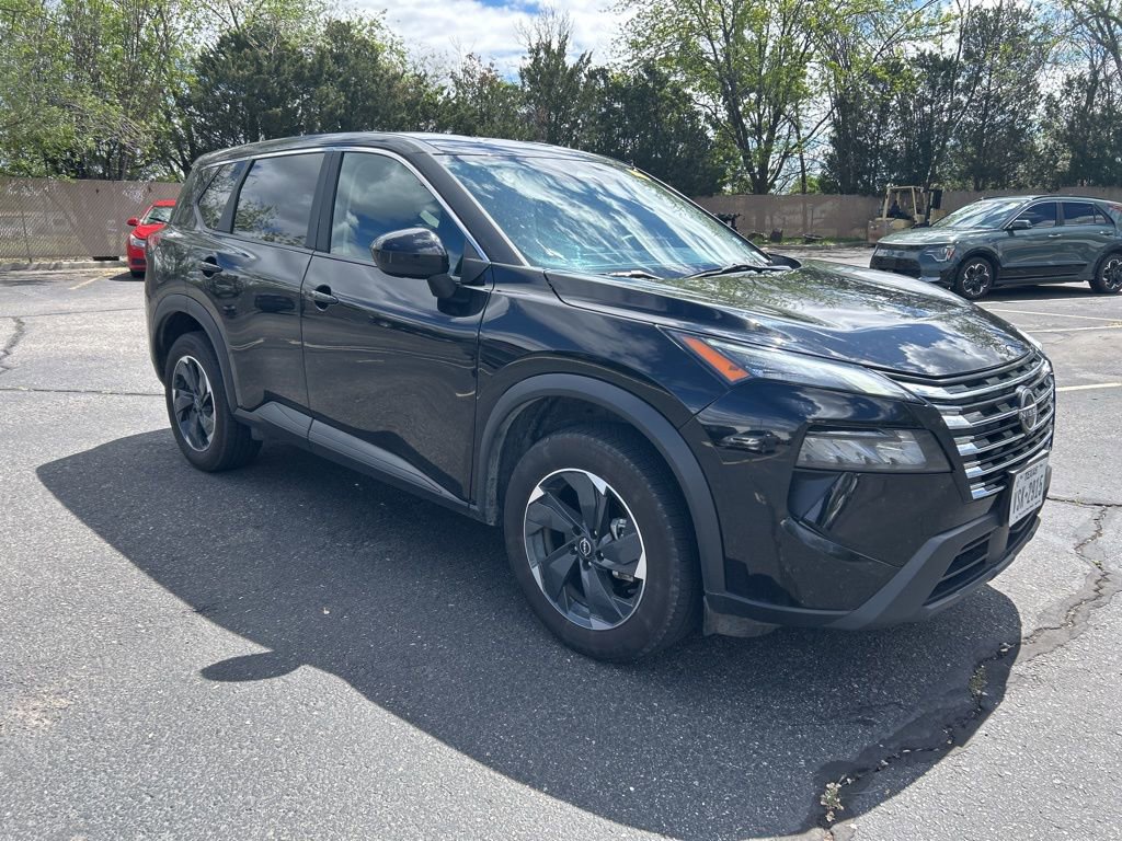 Used 2024 Nissan Rogue SV AWD/4WD image 23