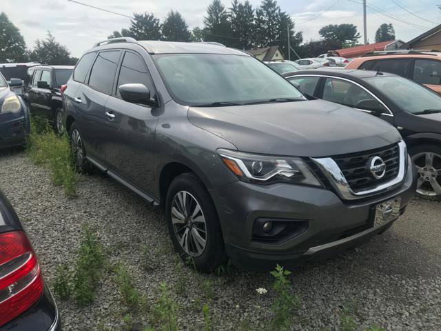 Used 2019 Nissan Pathfinder SV image 3