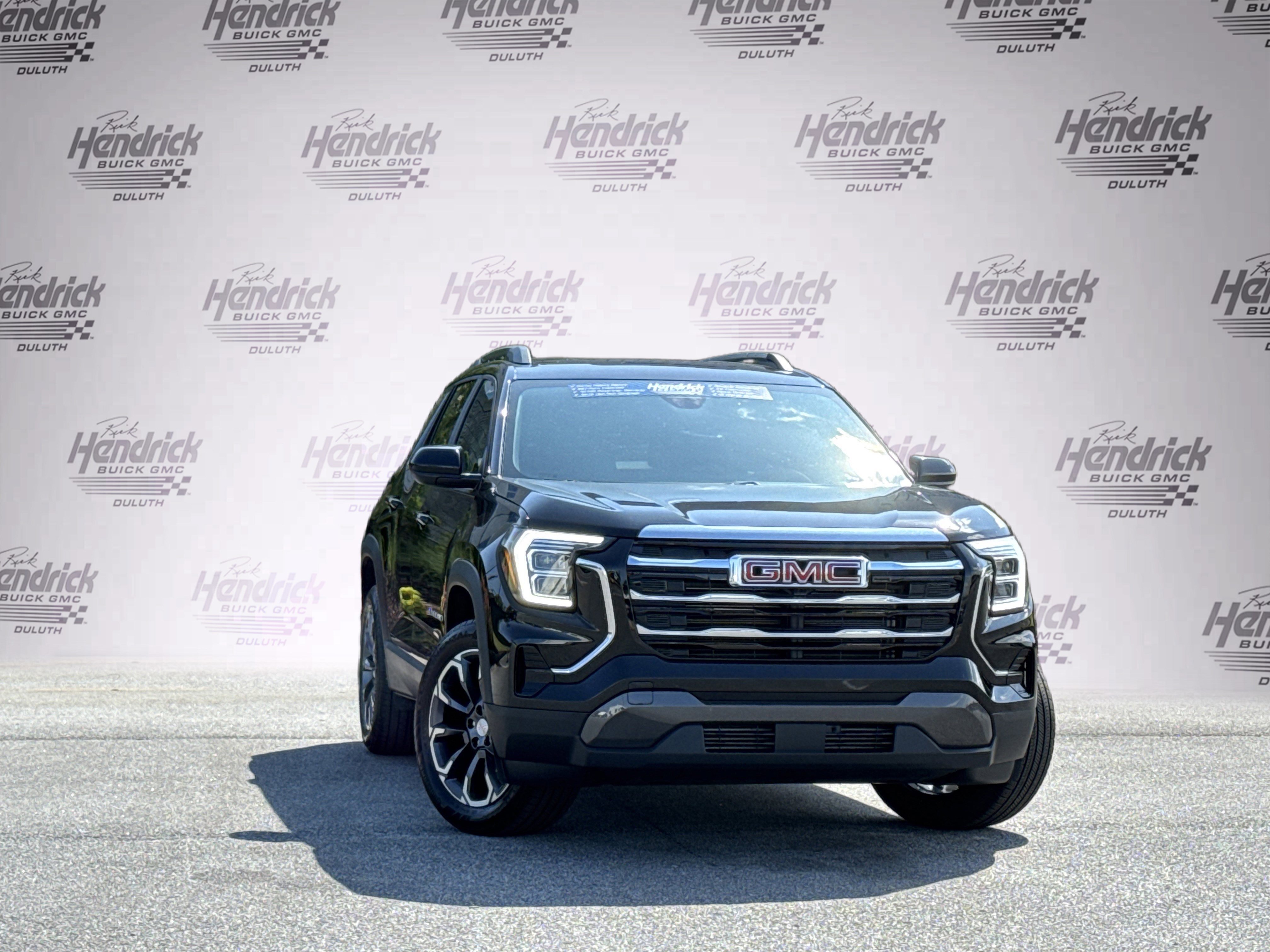Used 2026 GMC Terrain Elevation w/ Elevation Premium Package FWD image 2