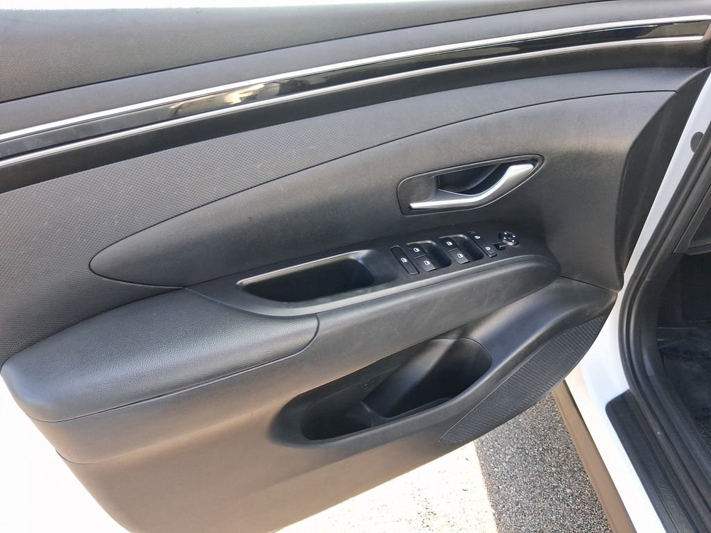 Used 2023 Hyundai Tucson SE AWD/4WD image 15