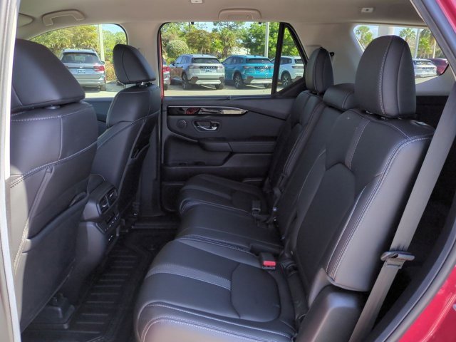 Used 2025 Honda Pilot EX-L image 13