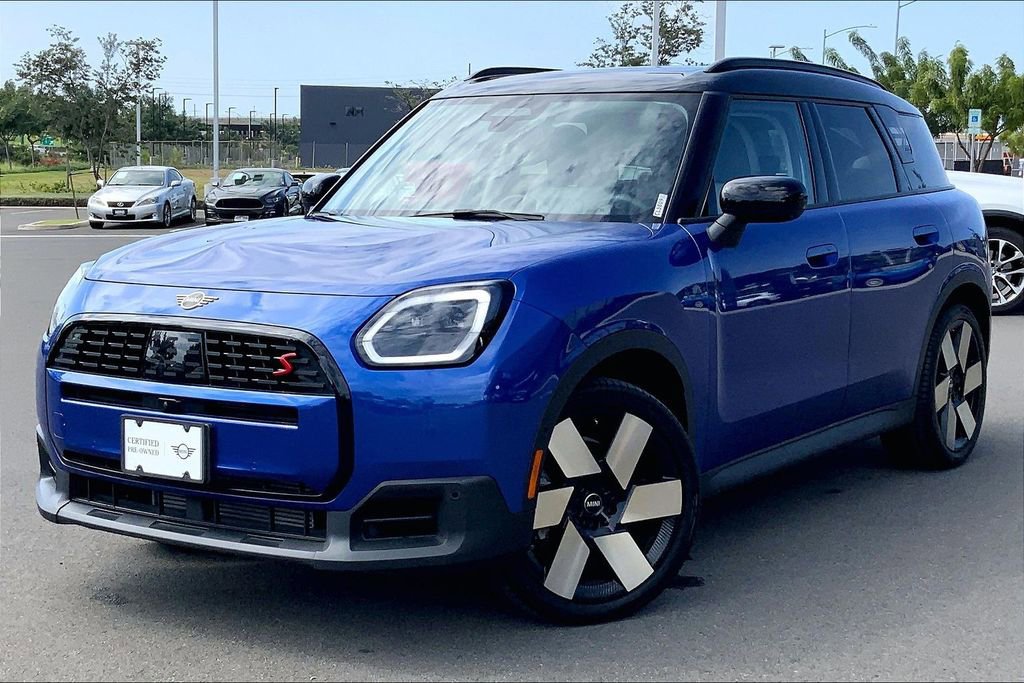 Certified 2025 MINI Cooper Countryman S w/ Comfort Package Max image 3