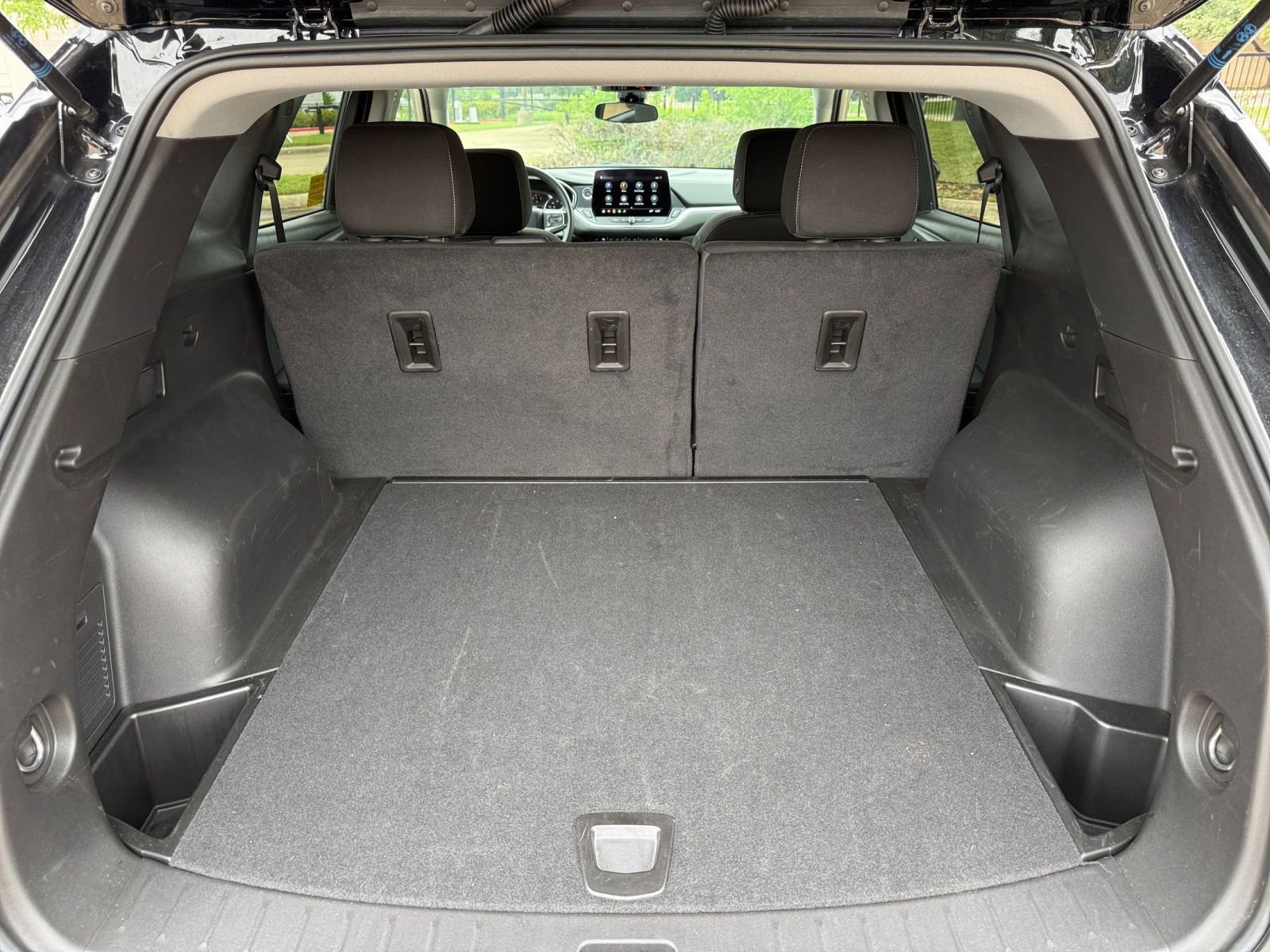 Used 2025 Chevrolet Blazer LT FWD image 31