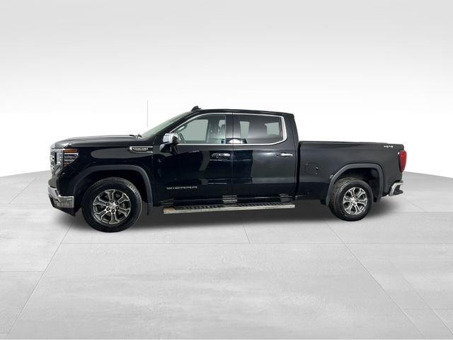 Used 2023 GMC Sierra 1500 SLT image 3