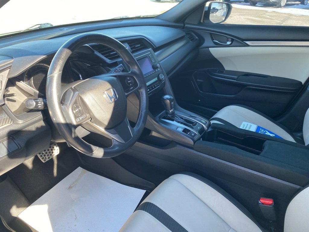 Used 2017 Honda Civic Sport image 19