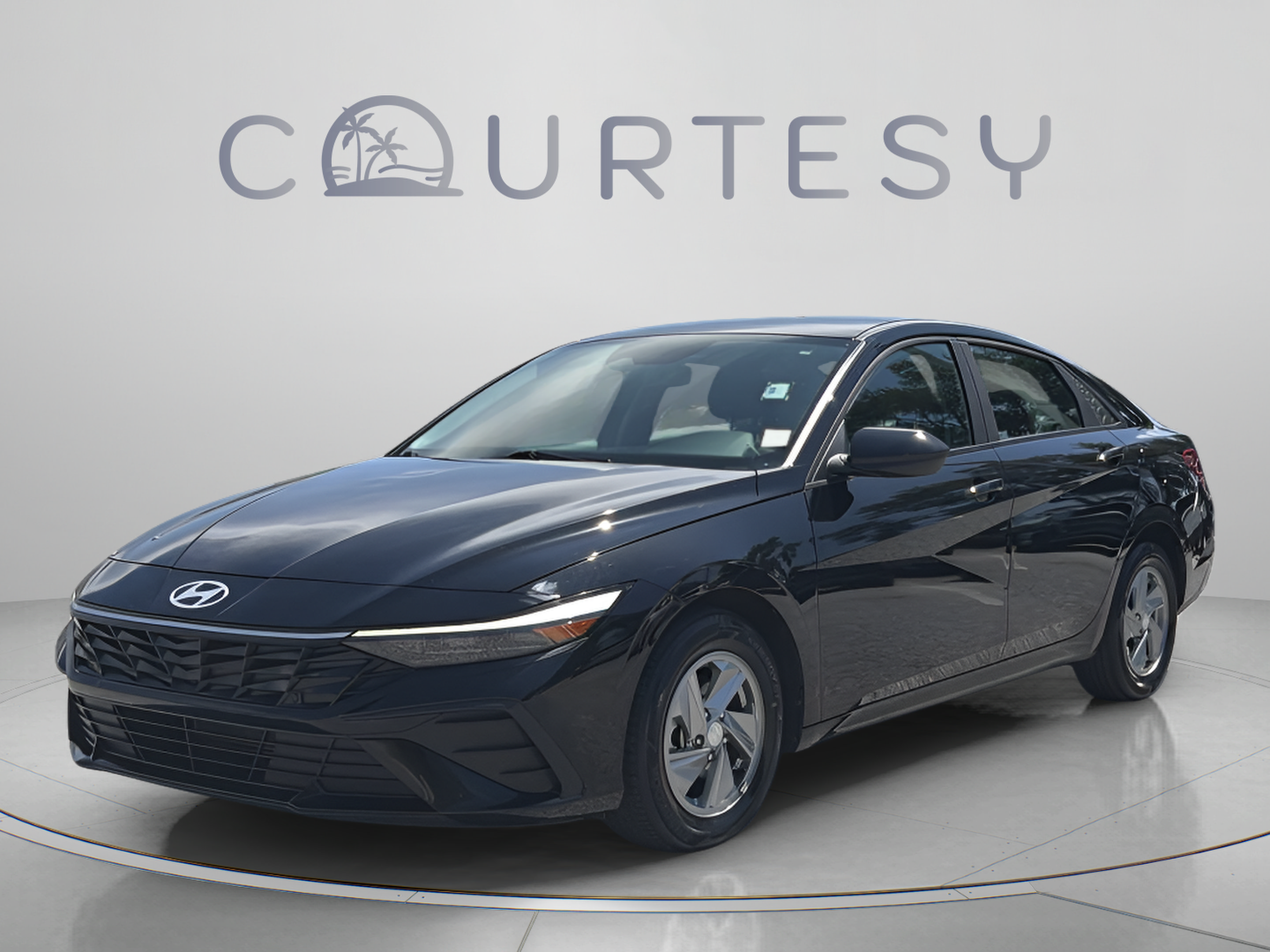 Used 2024 Hyundai Elantra SE