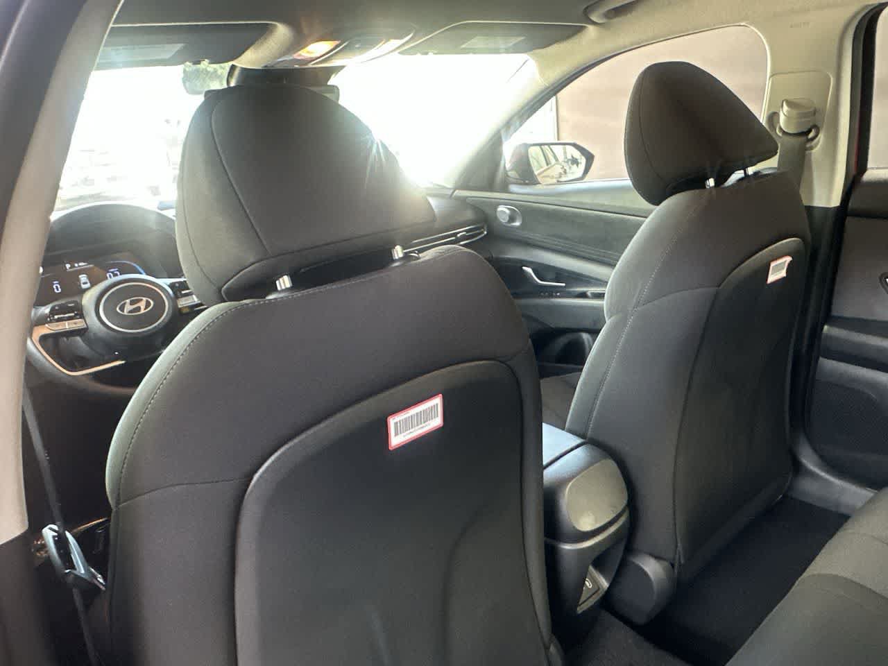 Used 2026 Hyundai Elantra SE FWD image 23