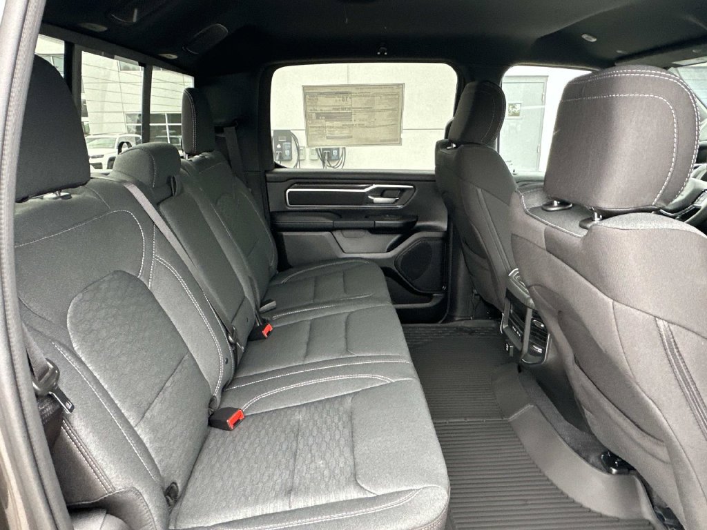 New 2026 RAM 1500 Big Horn AWD/4WD image 14