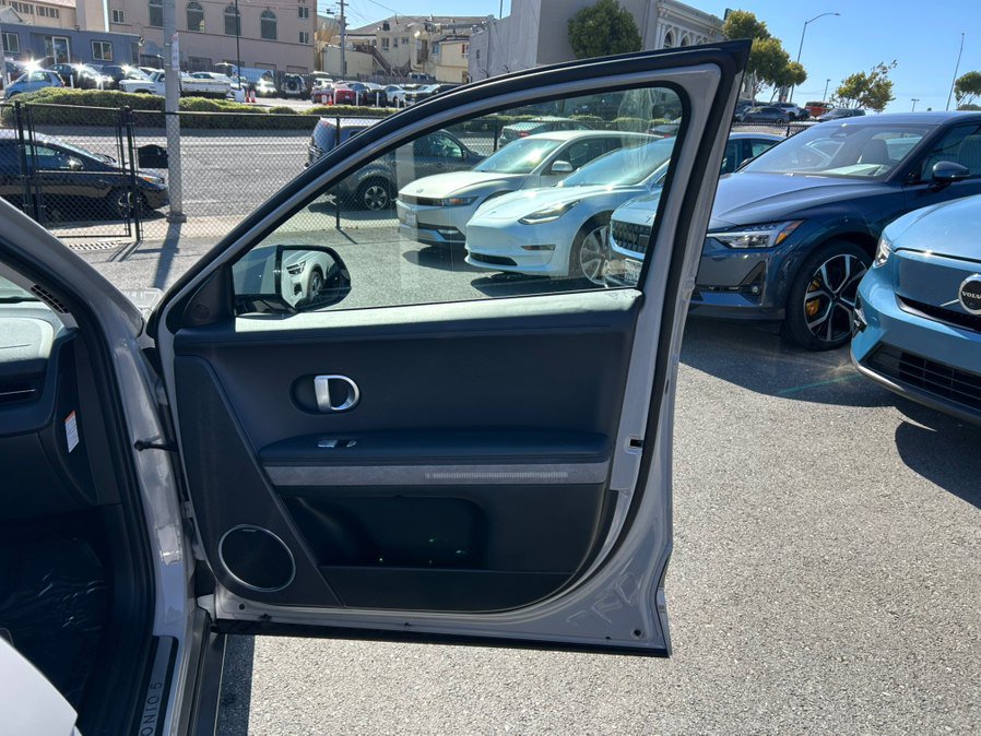 Used 2024 Hyundai Ioniq 5 Limited RWD image 40