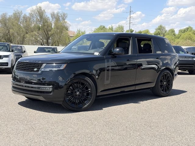 Used 2025 Land Rover Range Rover Long Wheelbase SE AWD/4WD image 2