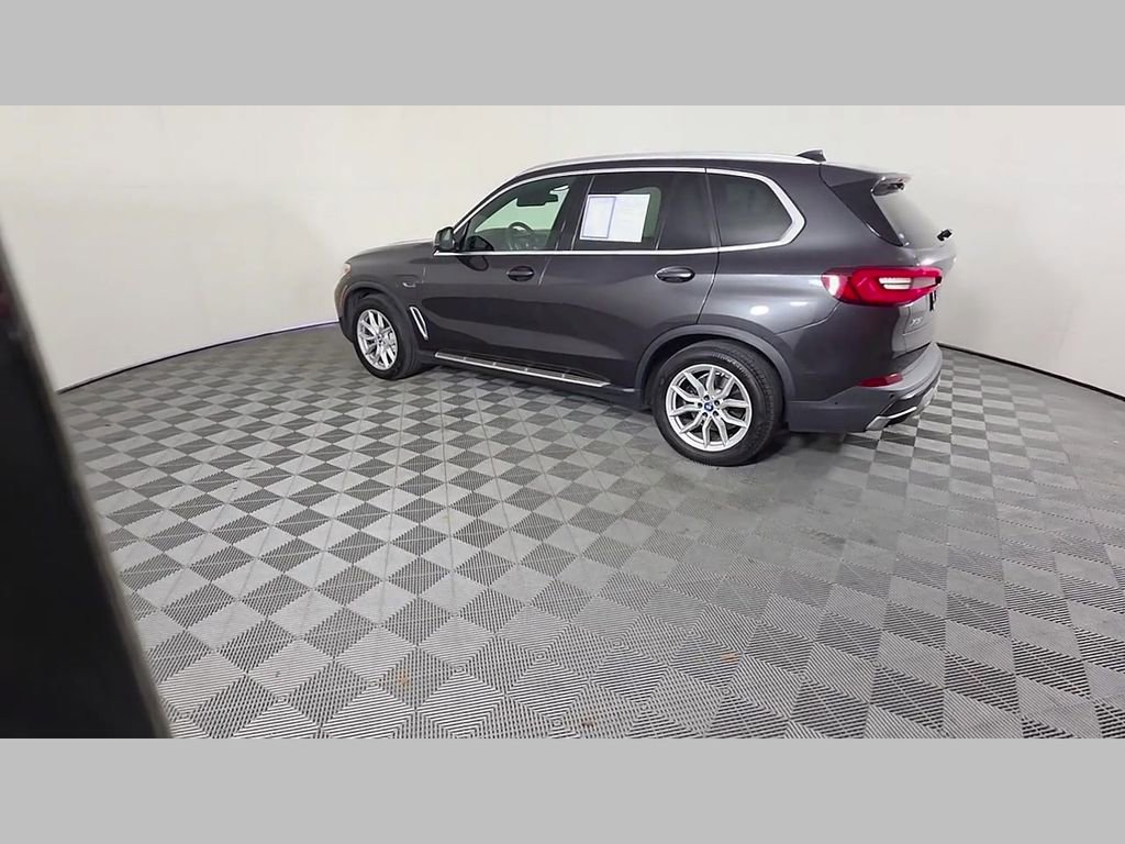 Used 2022 BMW X5 xDrive45e w/ Premium Package image 45