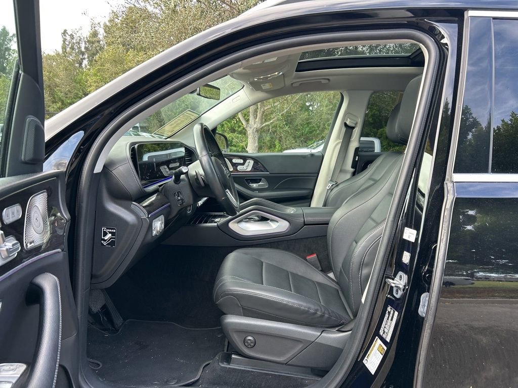 Used 2023 Mercedes-Benz GLS 450 4MATIC image 15