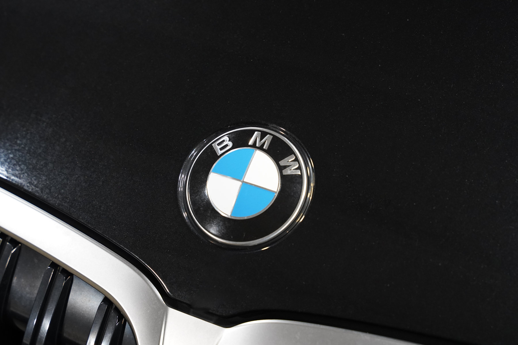 Used 2023 BMW 330i xDrive Sedan w/ Premium Package AWD/4WD image 21