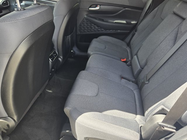Used 2023 Hyundai Santa Fe SEL FWD image 10