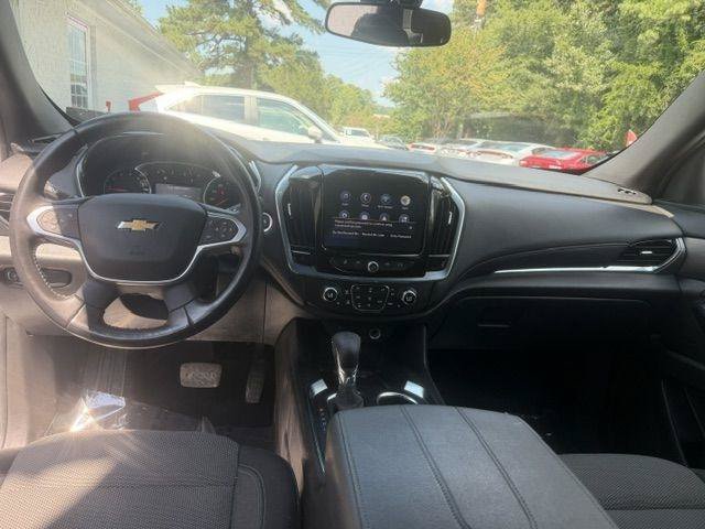 Used 2022 Chevrolet Traverse LT w/ LPO, Floor Liner Package AWD/4WD image 15