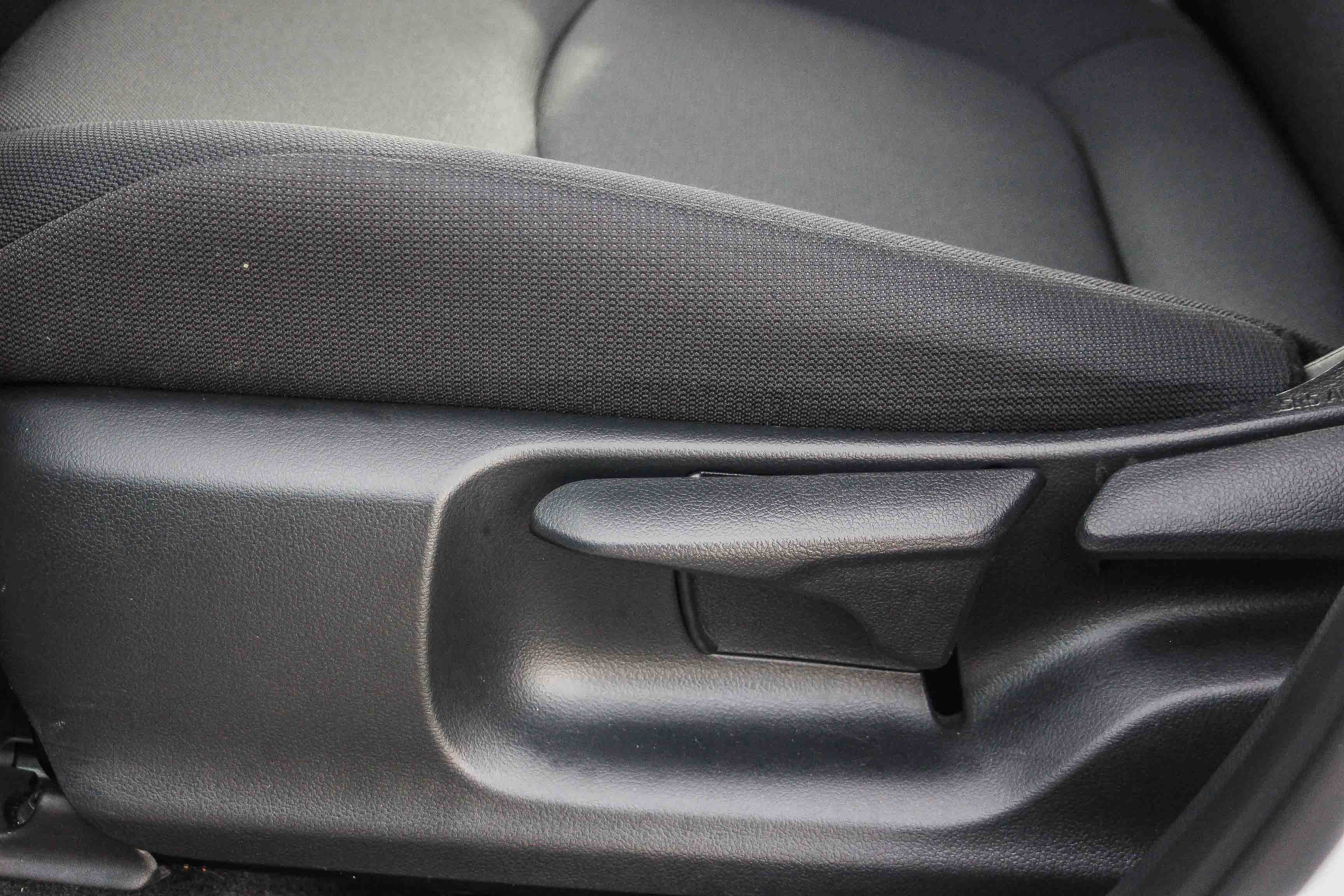 Used 2023 Toyota Corolla Cross LE image 22