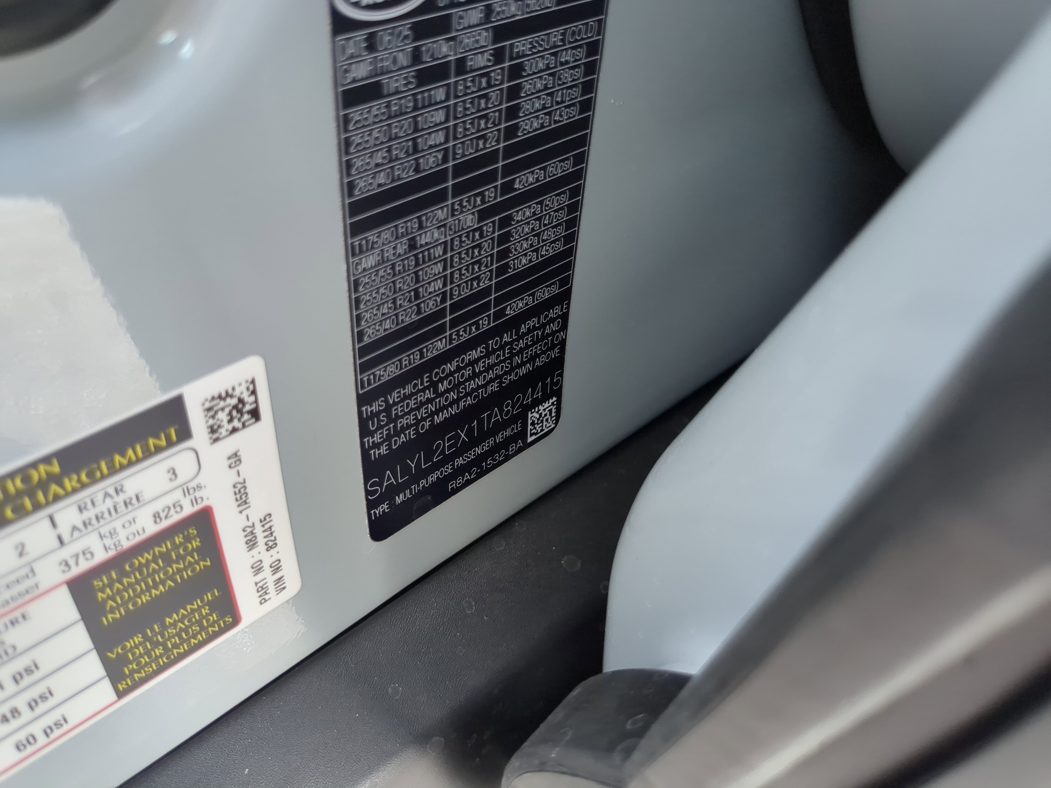 New 2026 Land Rover Range Rover Velar Dynamic SE image 31