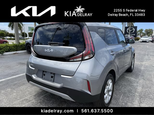 Certified 2023 Kia Soul LX w/ Option Group 015 FWD image 3