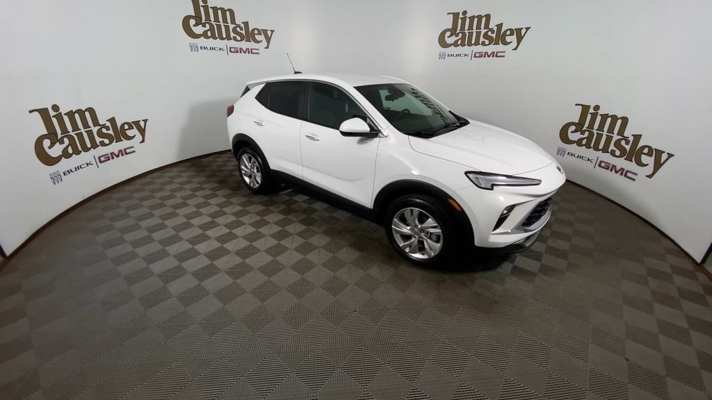 Certified 2024 Buick Encore GX Preferred w/ Comfort Package AWD/4WD image 2