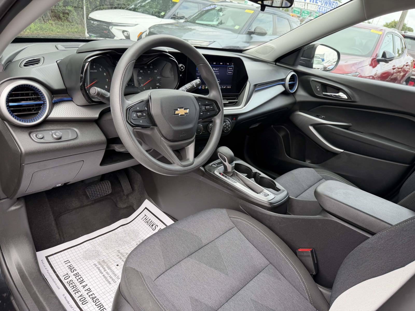 Used 2024 Chevrolet Trax LS w/ LS Convenience Package FWD image 19