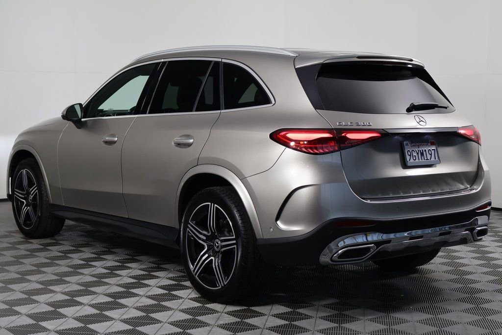 Used 2023 Mercedes-Benz GLC 300 image 6