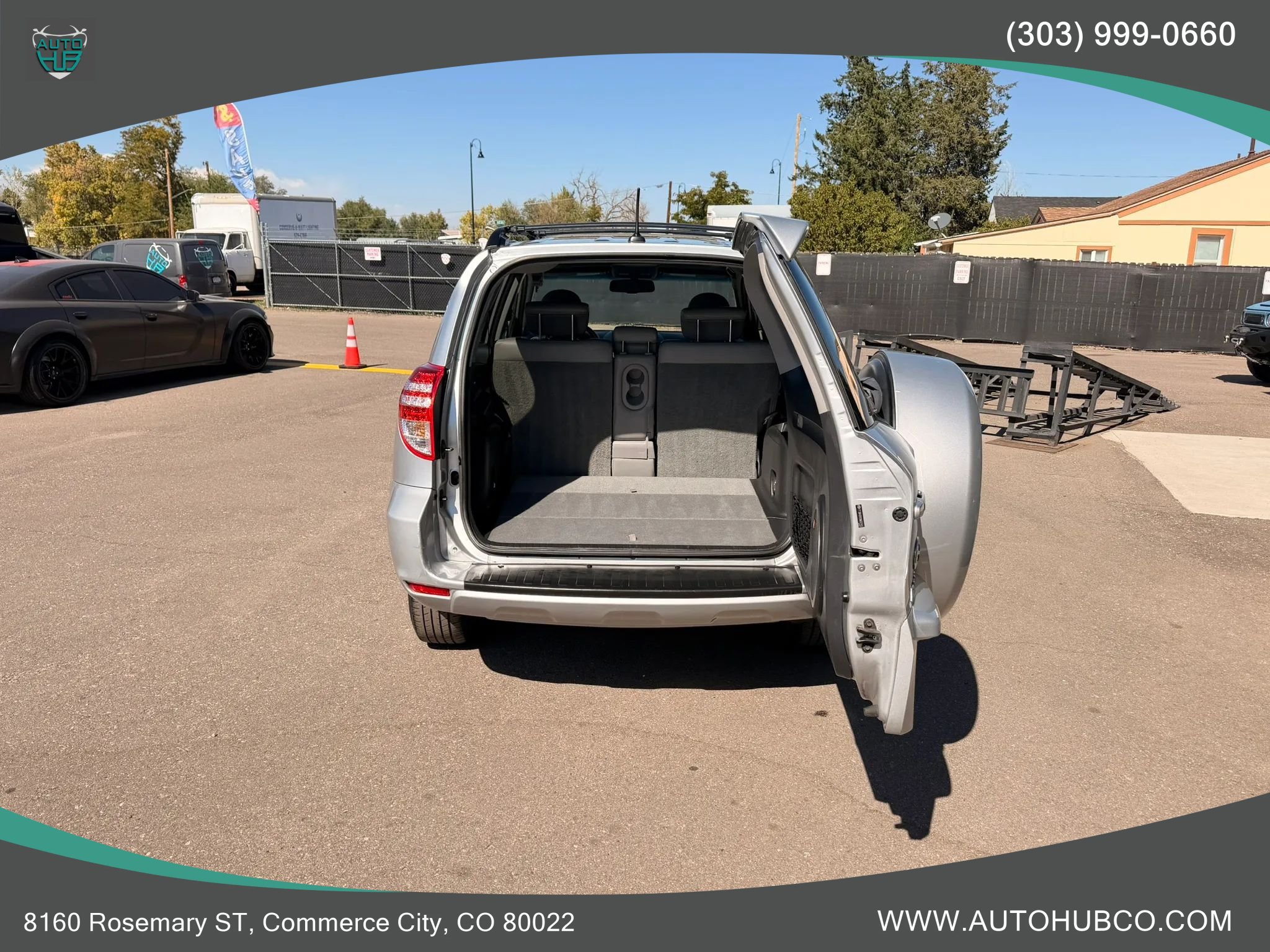Used 2011 Toyota RAV4 Limited w/ Limited Extra Value Pkg AWD/4WD image 6