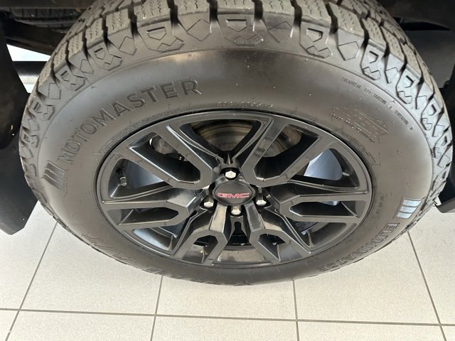 Used 2024 GMC Sierra 1500 Elevation image 18