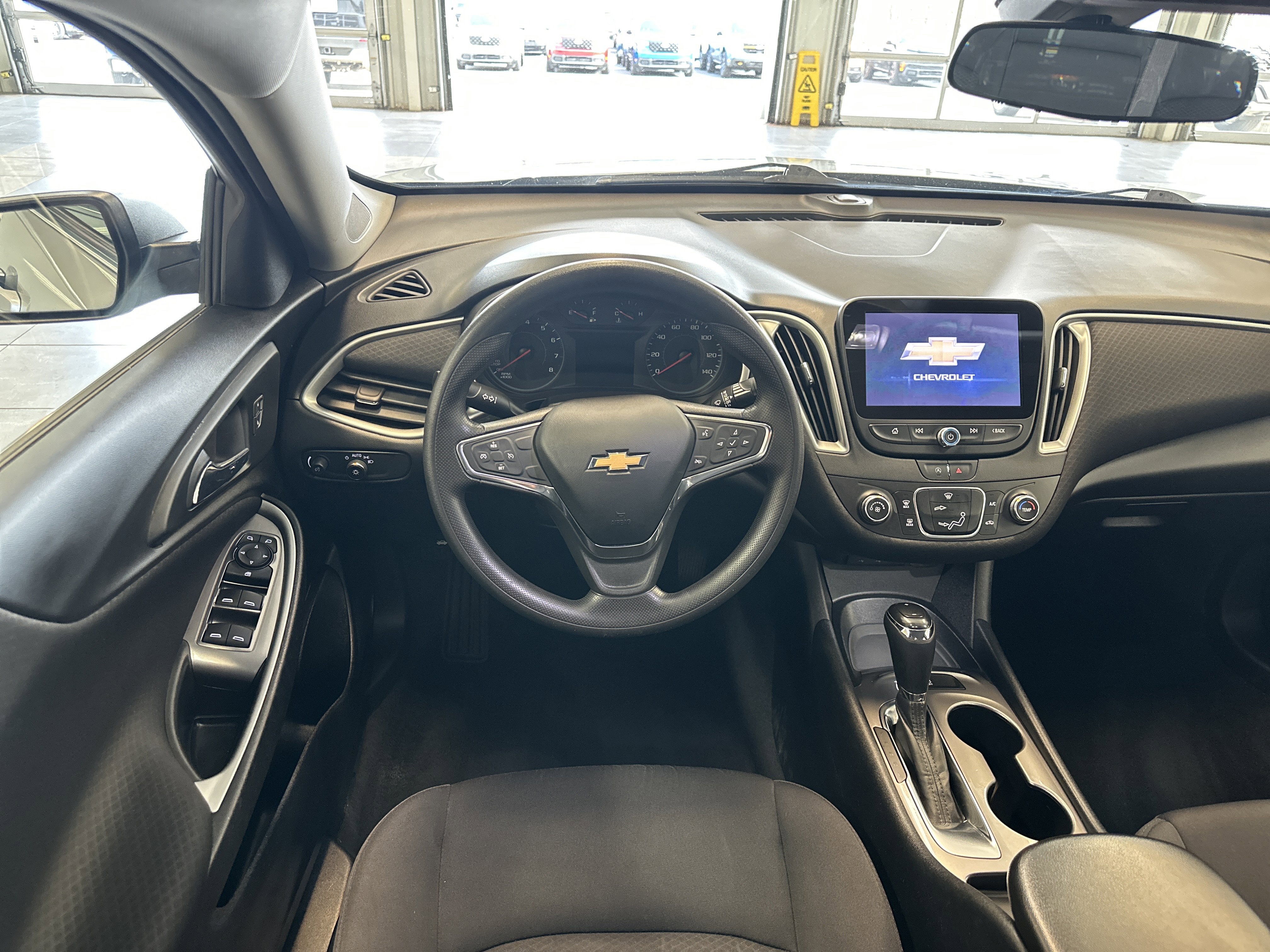 Used 2020 Chevrolet Malibu LS image 2