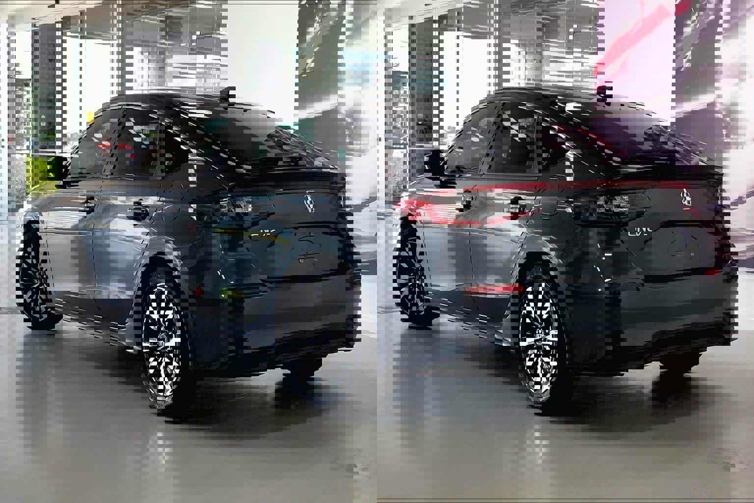 Used 2024 Honda Civic EX-L image 4