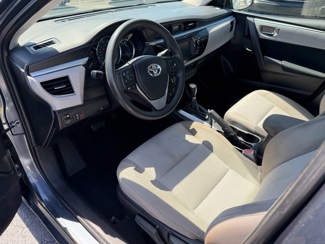 Used 2015 Toyota Corolla LE FWD image 11