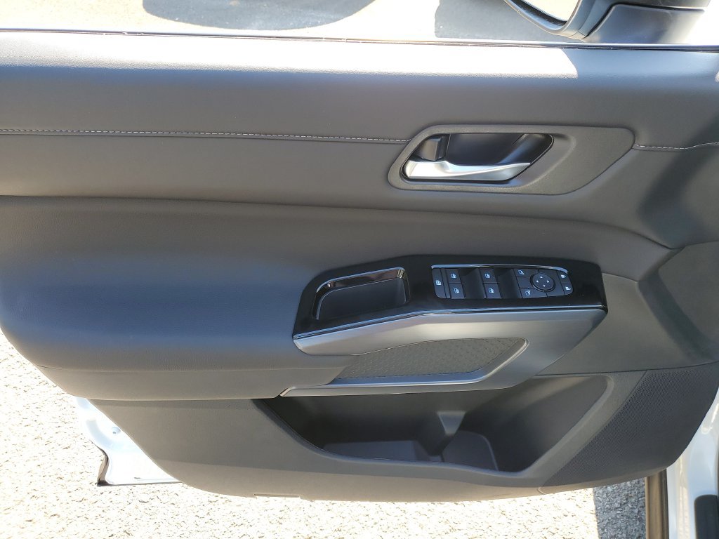 New 2026 Nissan Pathfinder SL FWD image 18