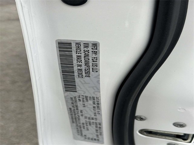 Certified 2023 Jeep Compass Sport image 28