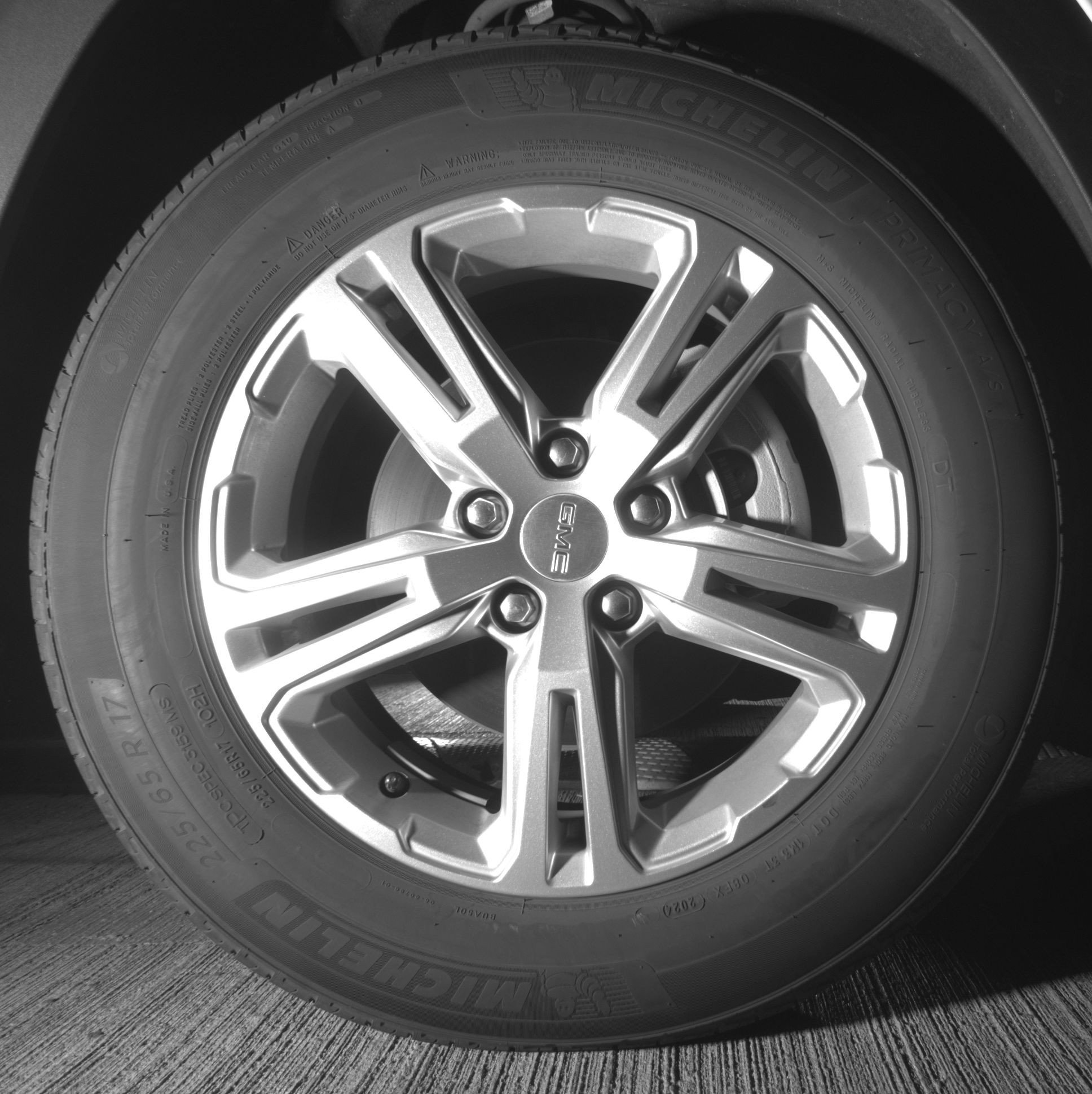 Used 2024 GMC Terrain SLE image 18