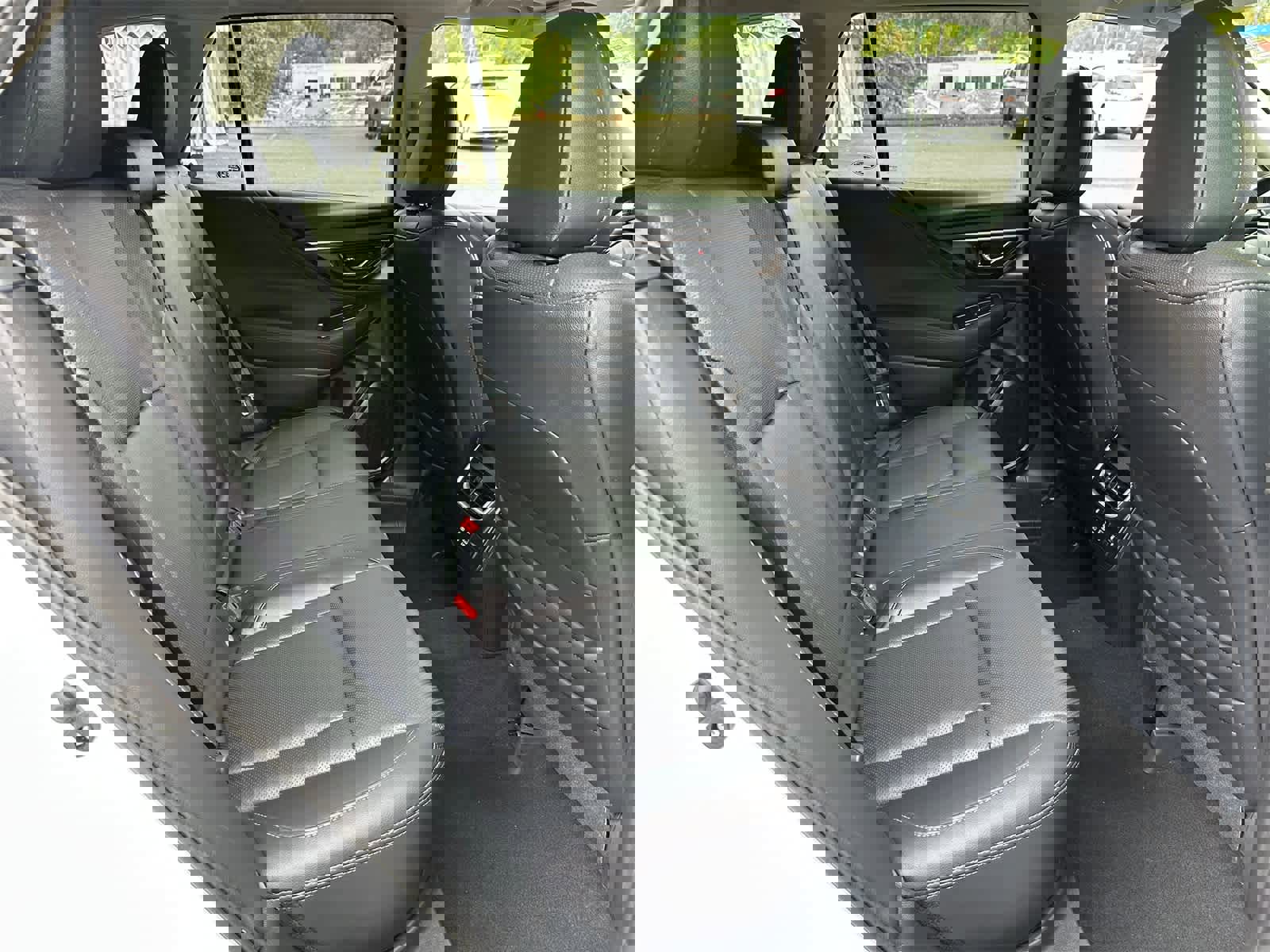 Used 2023 Subaru Outback Limited image 11