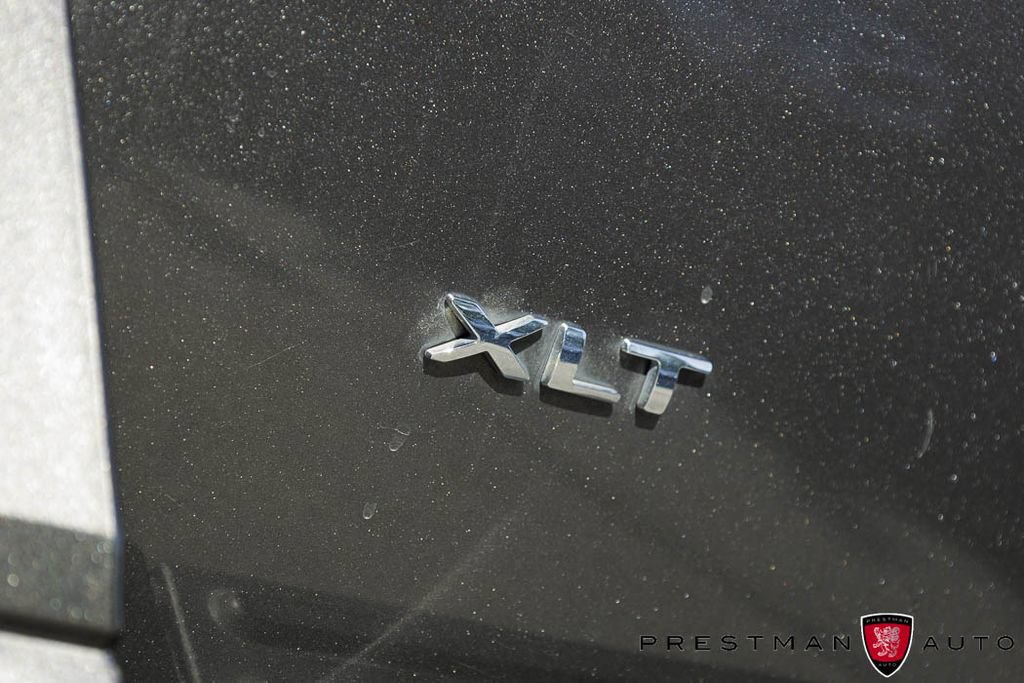 Used 2017 Ford Expedition XLT AWD/4WD image 5