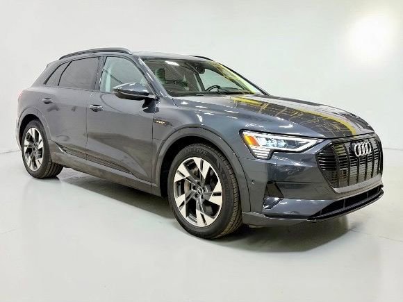 Used 2021 Audi e-tron Premium w/ Convenience Plus Package image 15