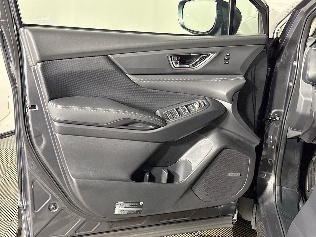 New 2025 Subaru Ascent Limited image 11