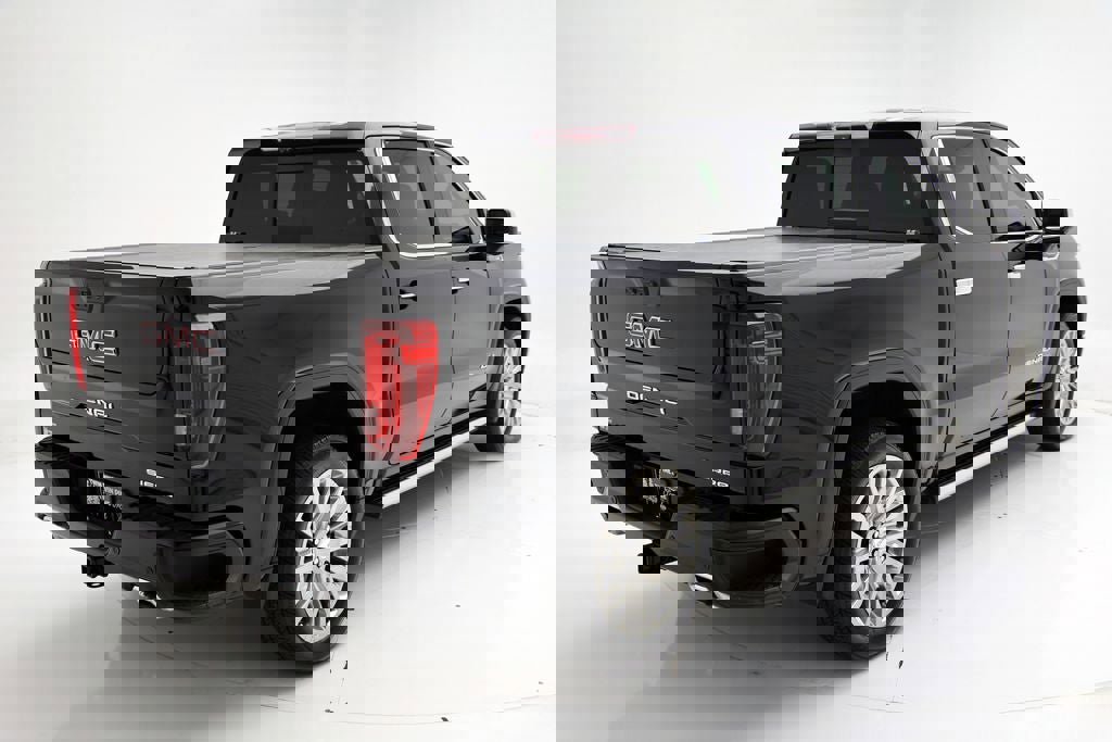 Used 2022 GMC Sierra 1500 Denali w/ Denali Reserve Package image 9