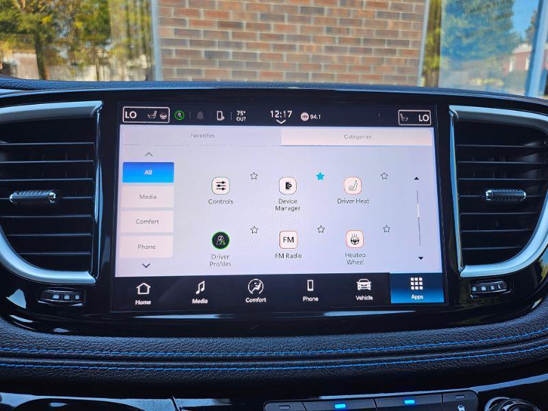 Used 2021 Chrysler Pacifica Touring-L FWD image 53