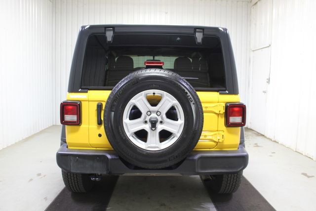 Used 2019 Jeep Wrangler Sport AWD/4WD image 5