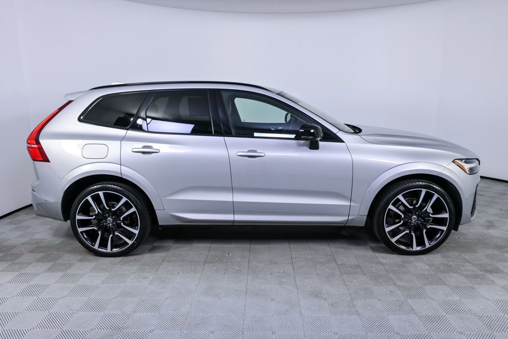 Certified 2023 Volvo XC60 B5 Ultimate image 29