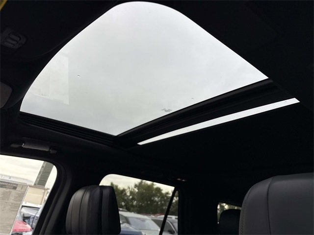 New 2025 Lincoln Navigator Reserve w/ Jet Appearance Package image 23