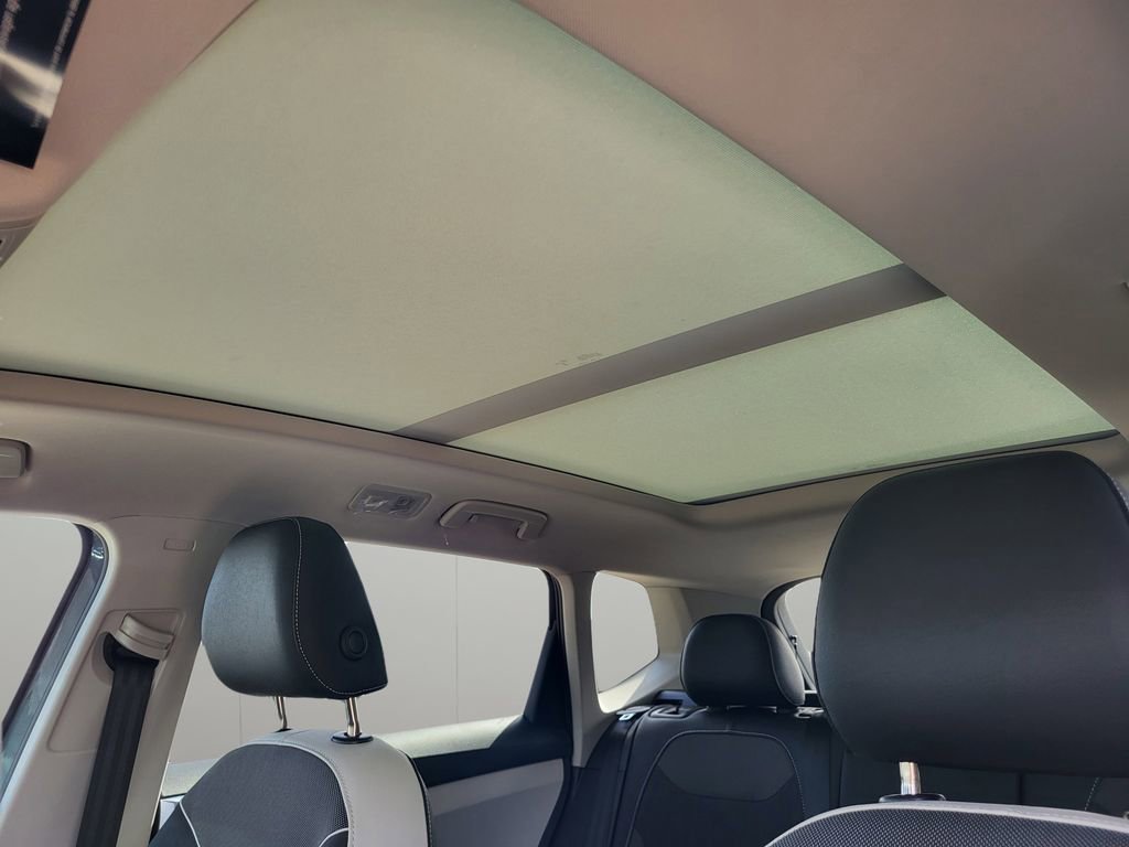 New 2026 Volkswagen Taos SE AWD/4WD image 10