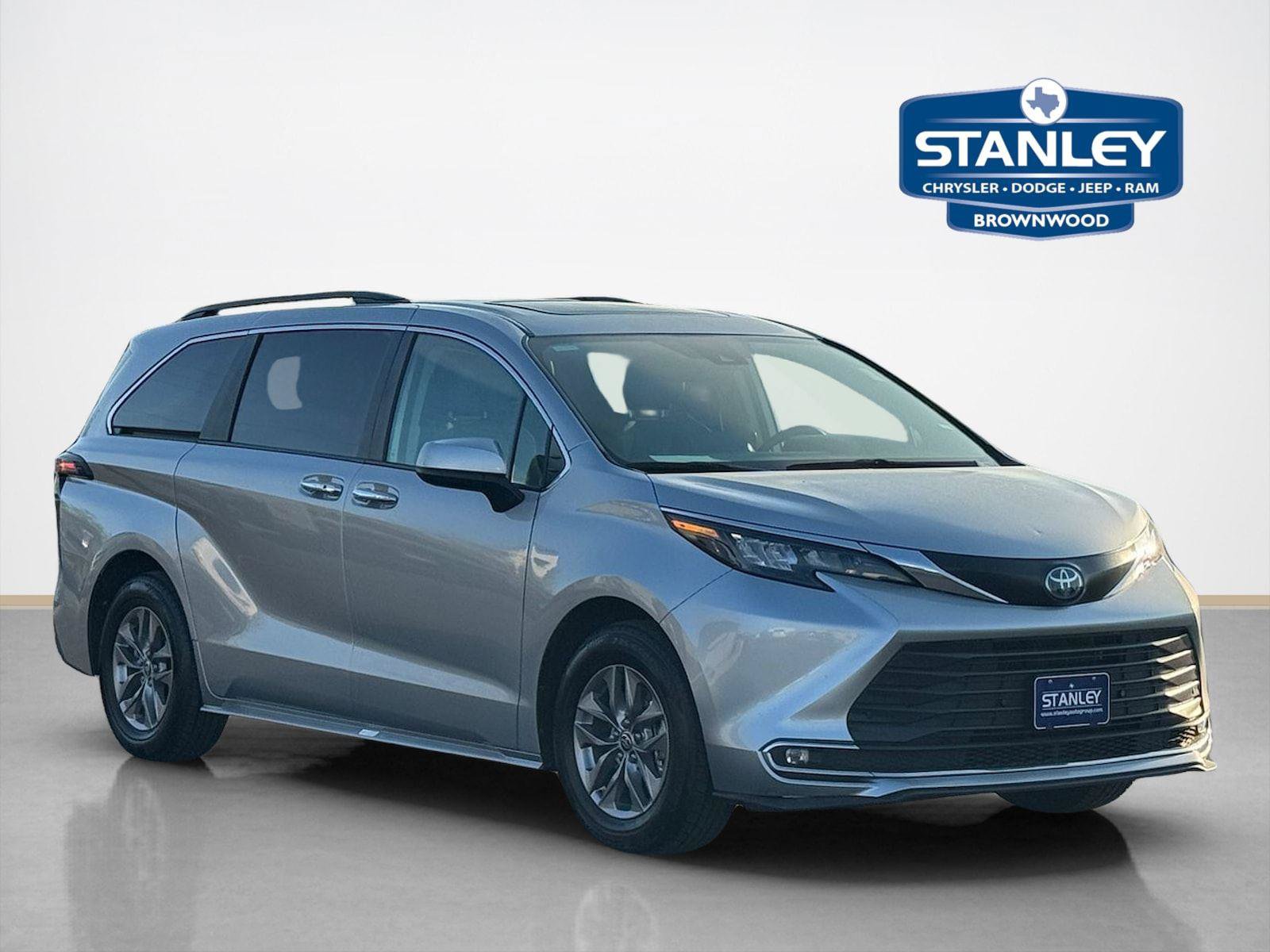 Used 2024 Toyota Sienna XLE