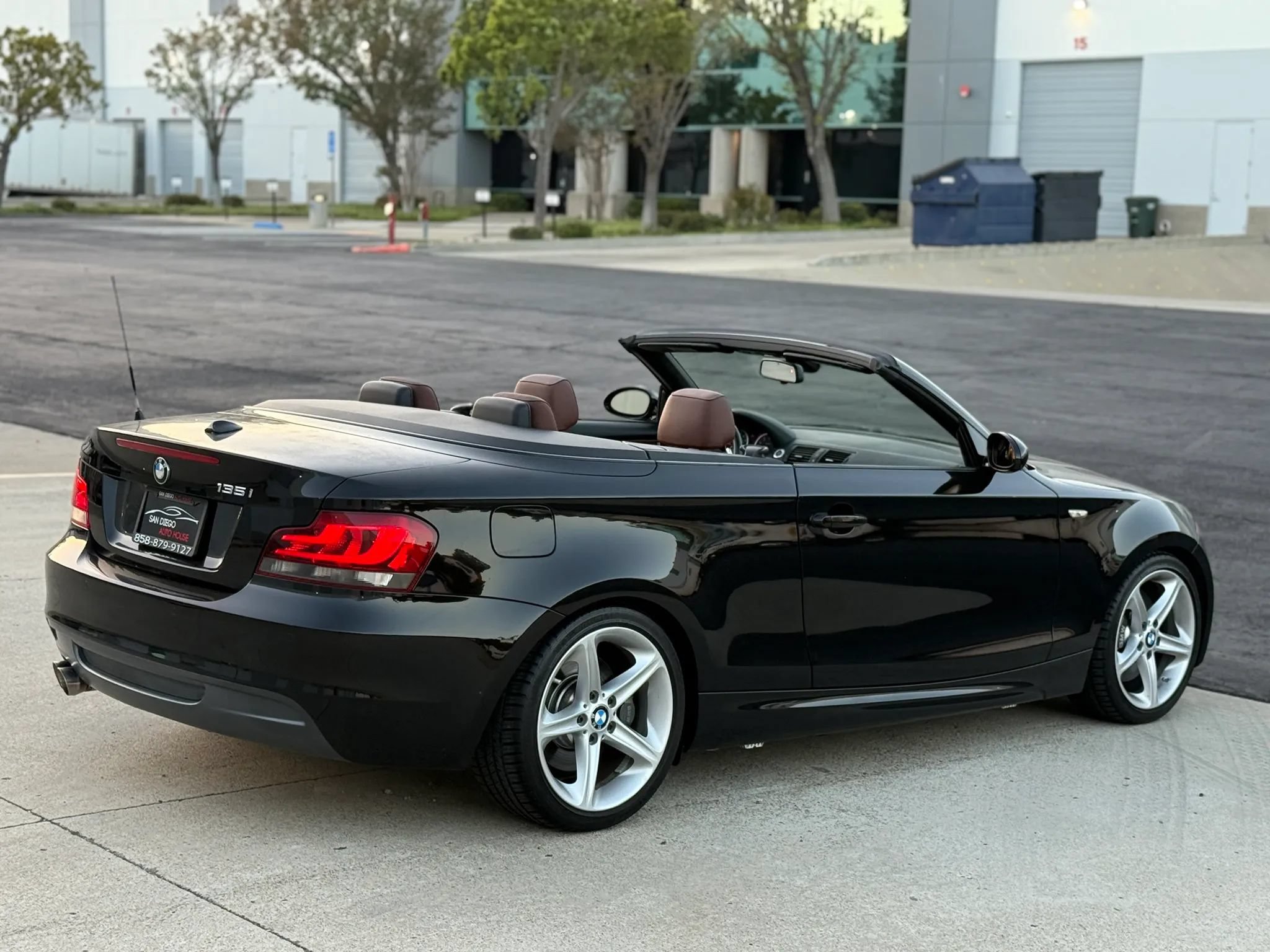 Used 2009 BMW 135i Convertible RWD image 23